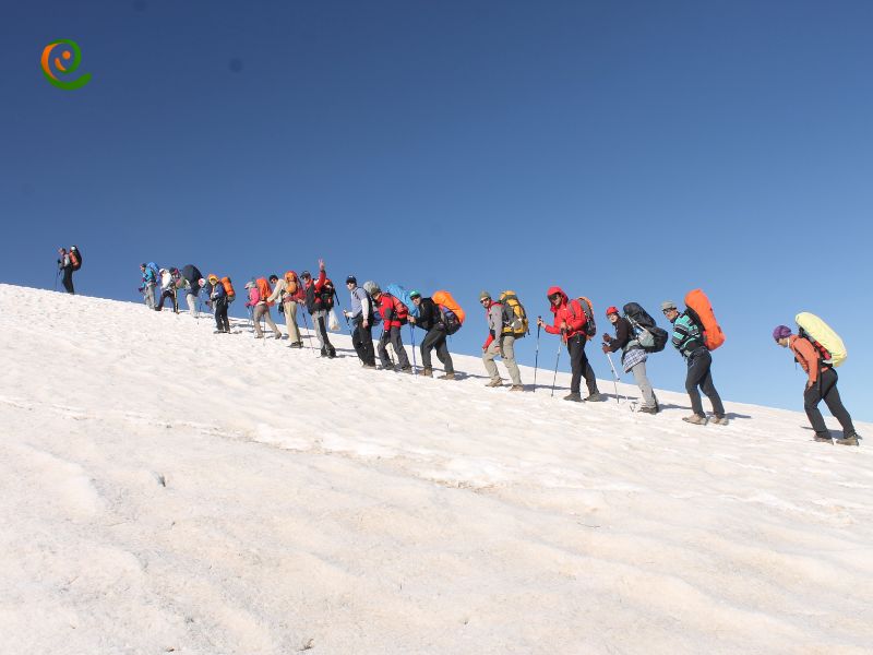 درباره رایج‌ترین مسیر صعود به قله کمال آذربایجان شرقی با این مقاله از دکوول همراه باشید.